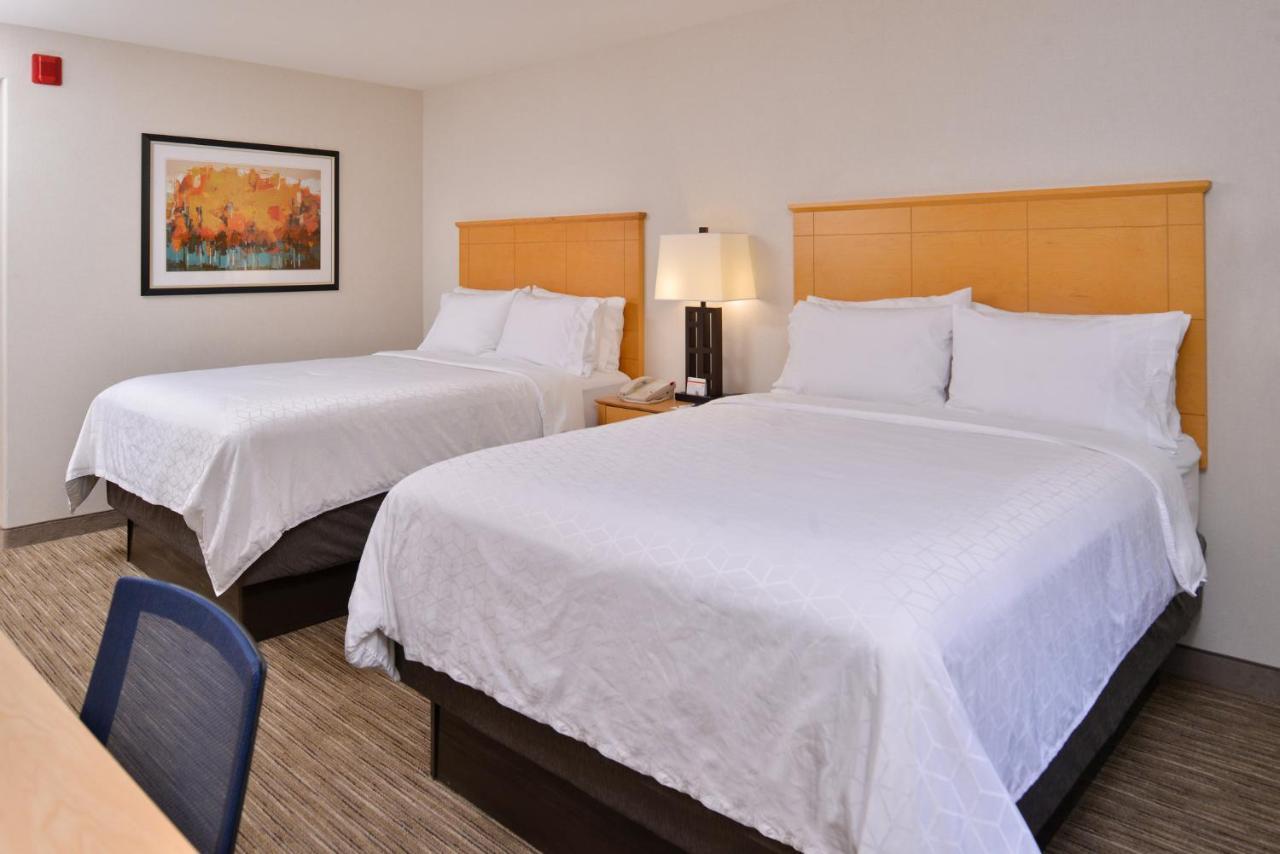 Holiday Inn Express Stockton Southeast By Ihg Exterior foto